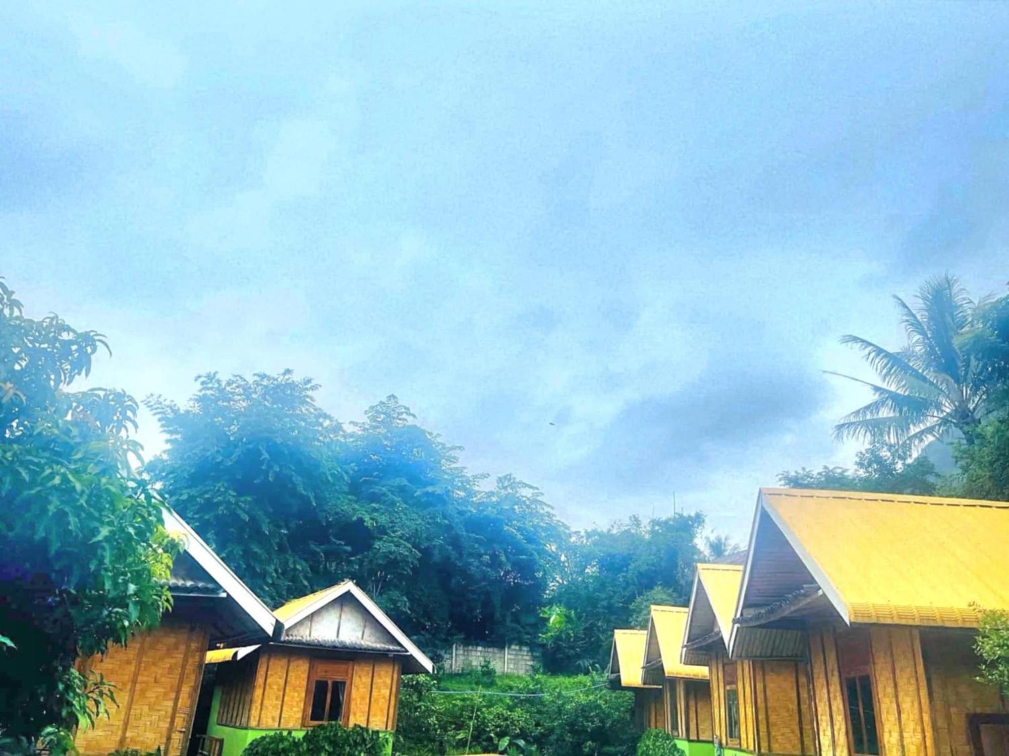 Nong Khiaw Ing Ing Mountain View Bed and Breakfast Exteriör bild