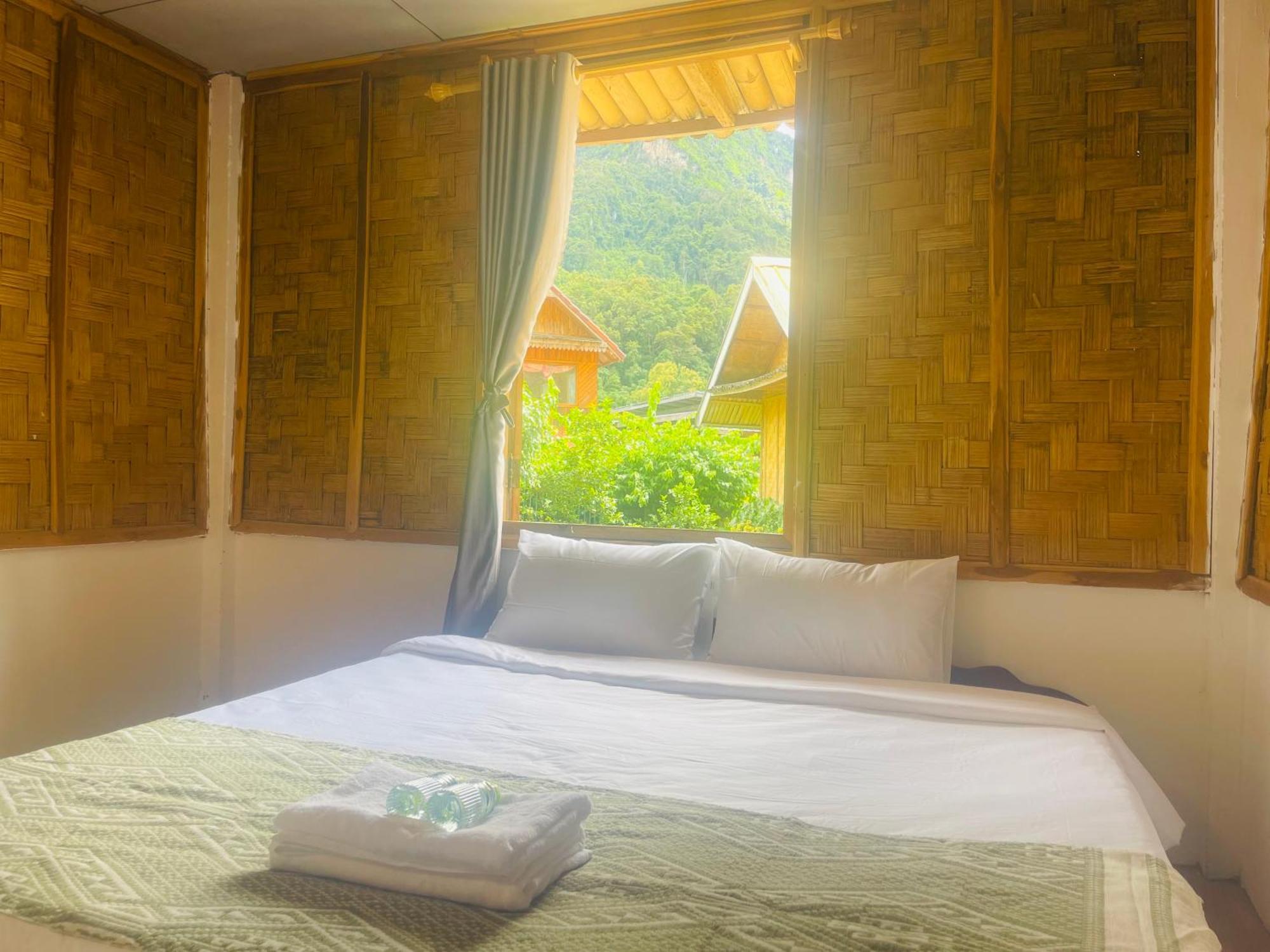 Nong Khiaw Ing Ing Mountain View Bed and Breakfast Exteriör bild