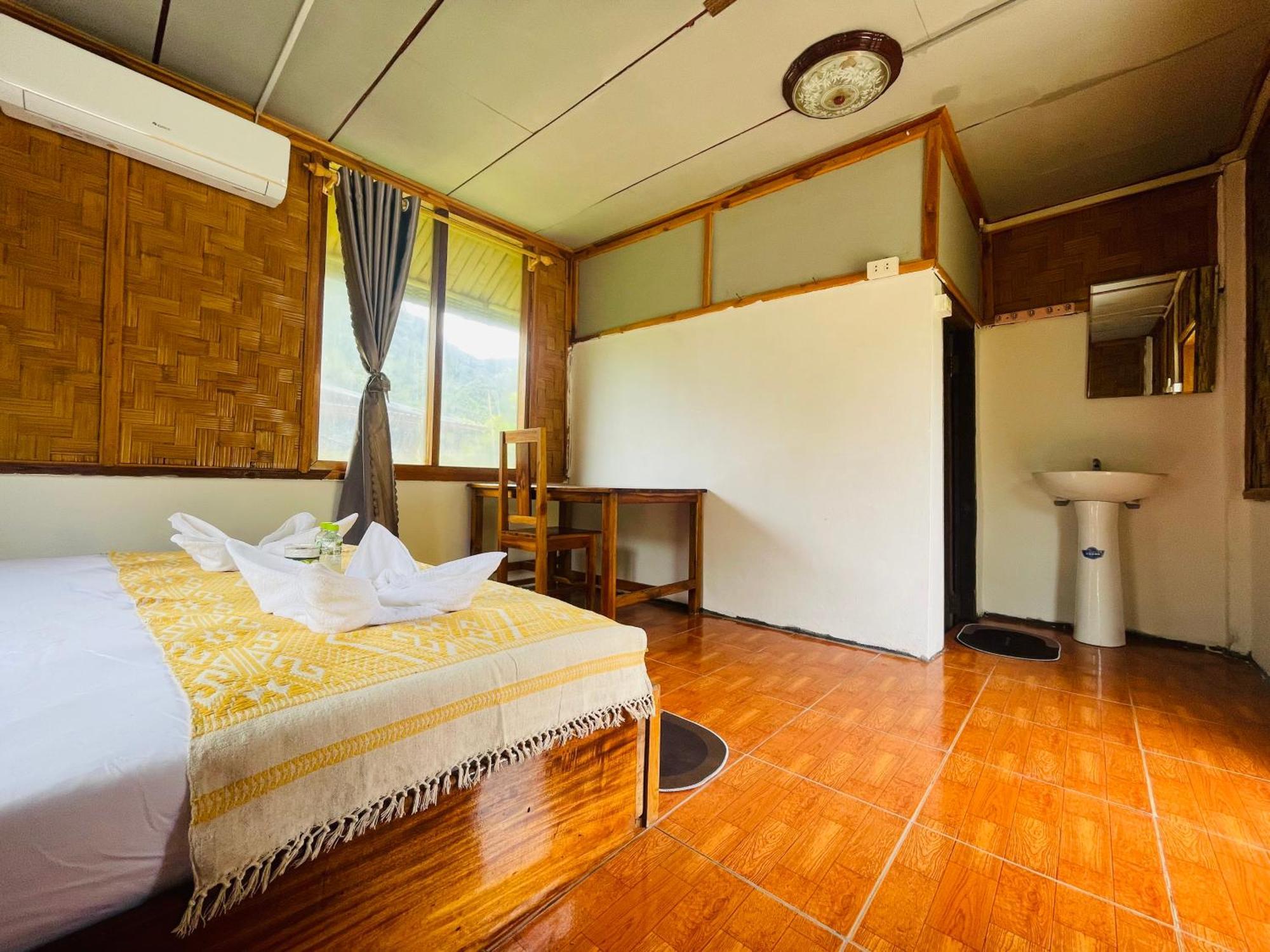 Nong Khiaw Ing Ing Mountain View Bed and Breakfast Exteriör bild