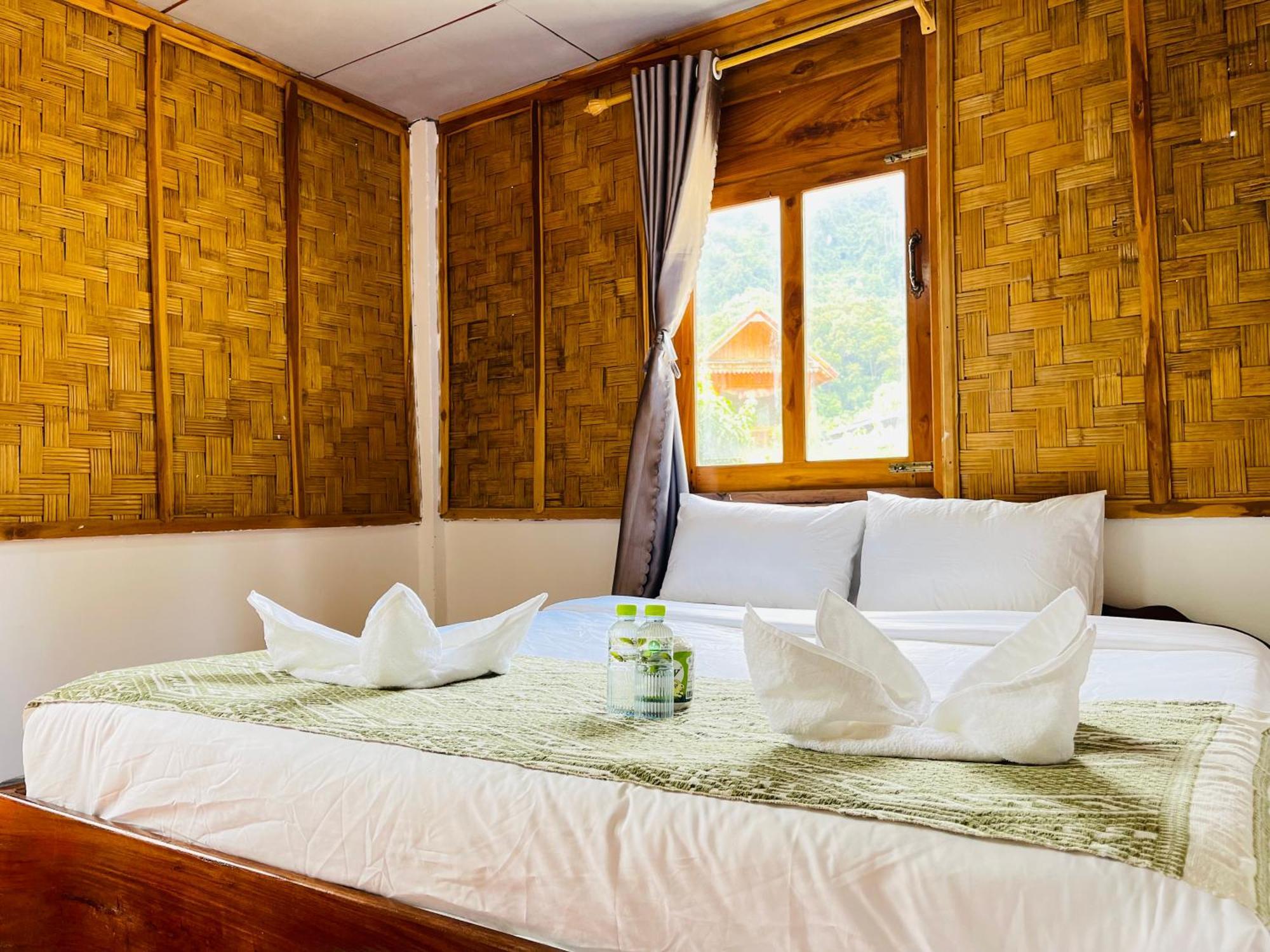 Nong Khiaw Ing Ing Mountain View Bed and Breakfast Exteriör bild
