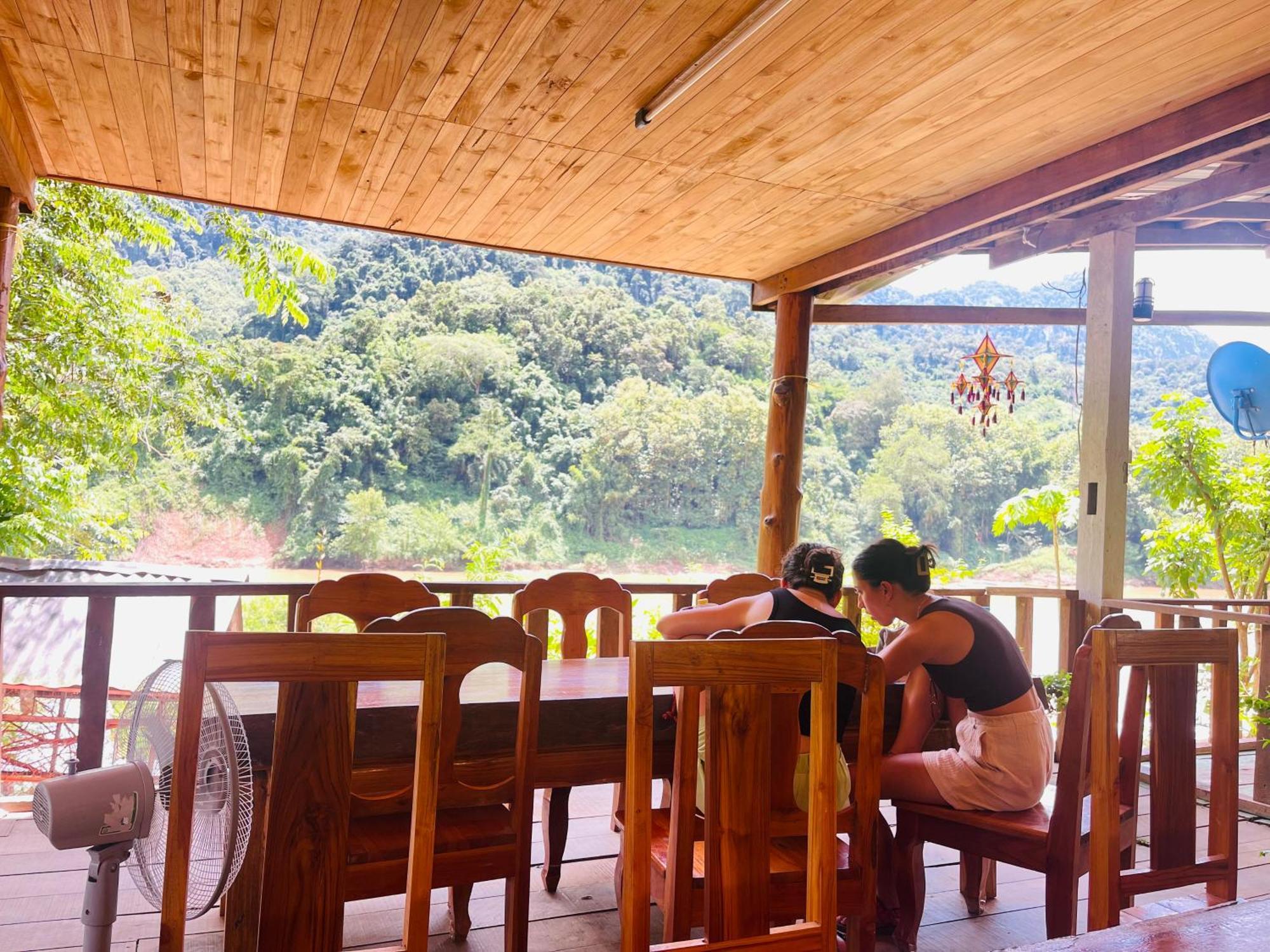 Nong Khiaw Ing Ing Mountain View Bed and Breakfast Exteriör bild