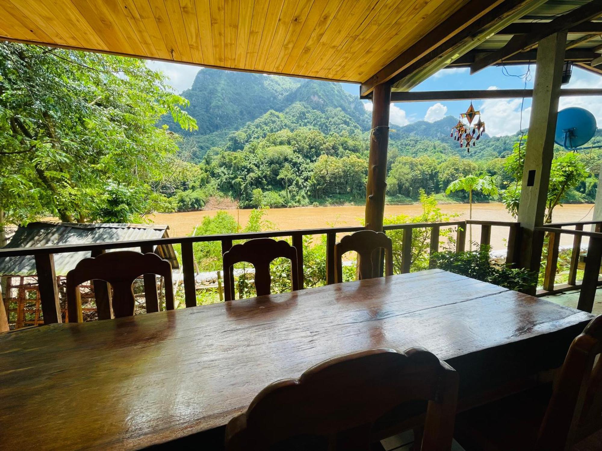 Nong Khiaw Ing Ing Mountain View Bed and Breakfast Exteriör bild