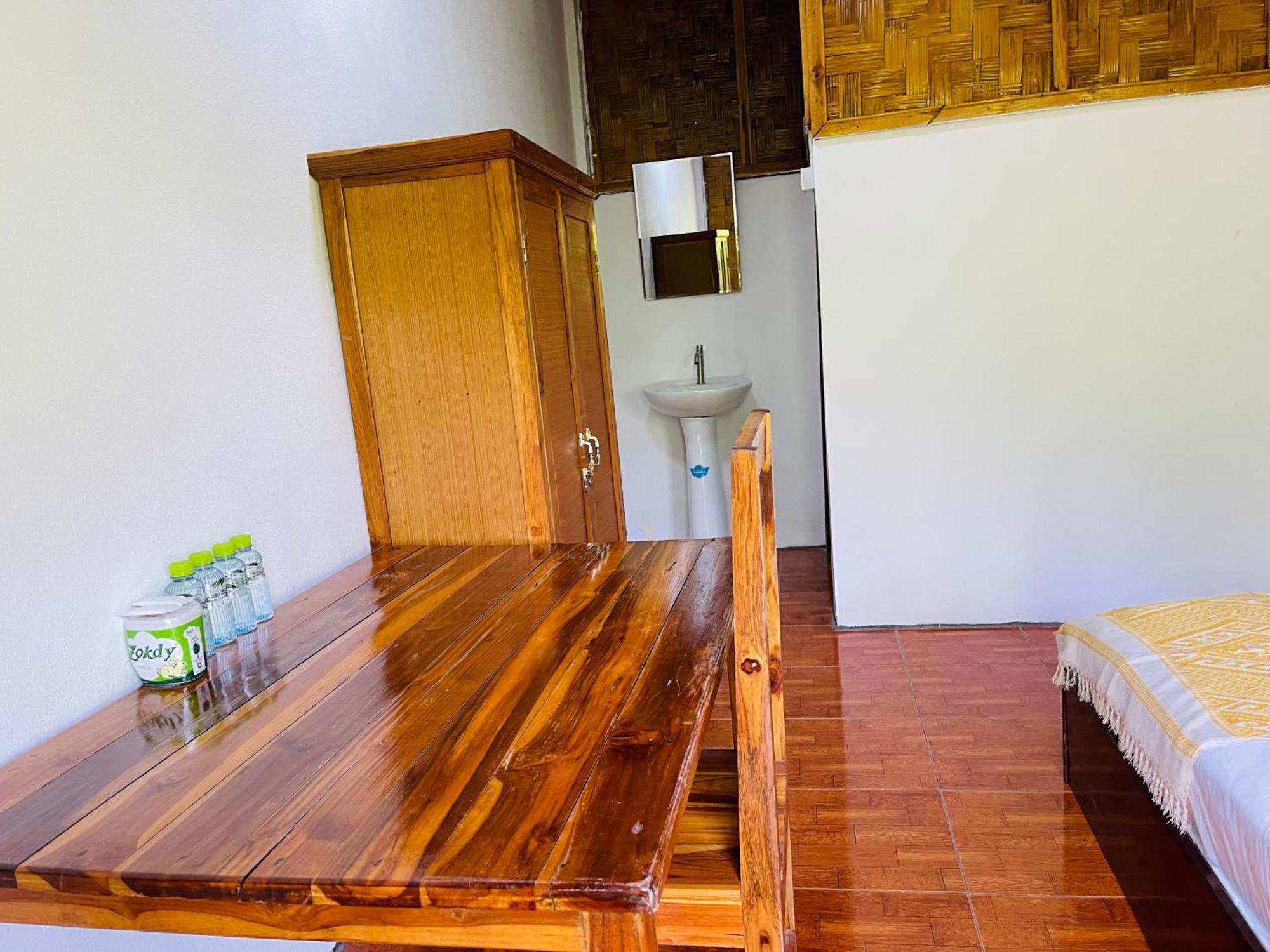 Nong Khiaw Ing Ing Mountain View Bed and Breakfast Exteriör bild